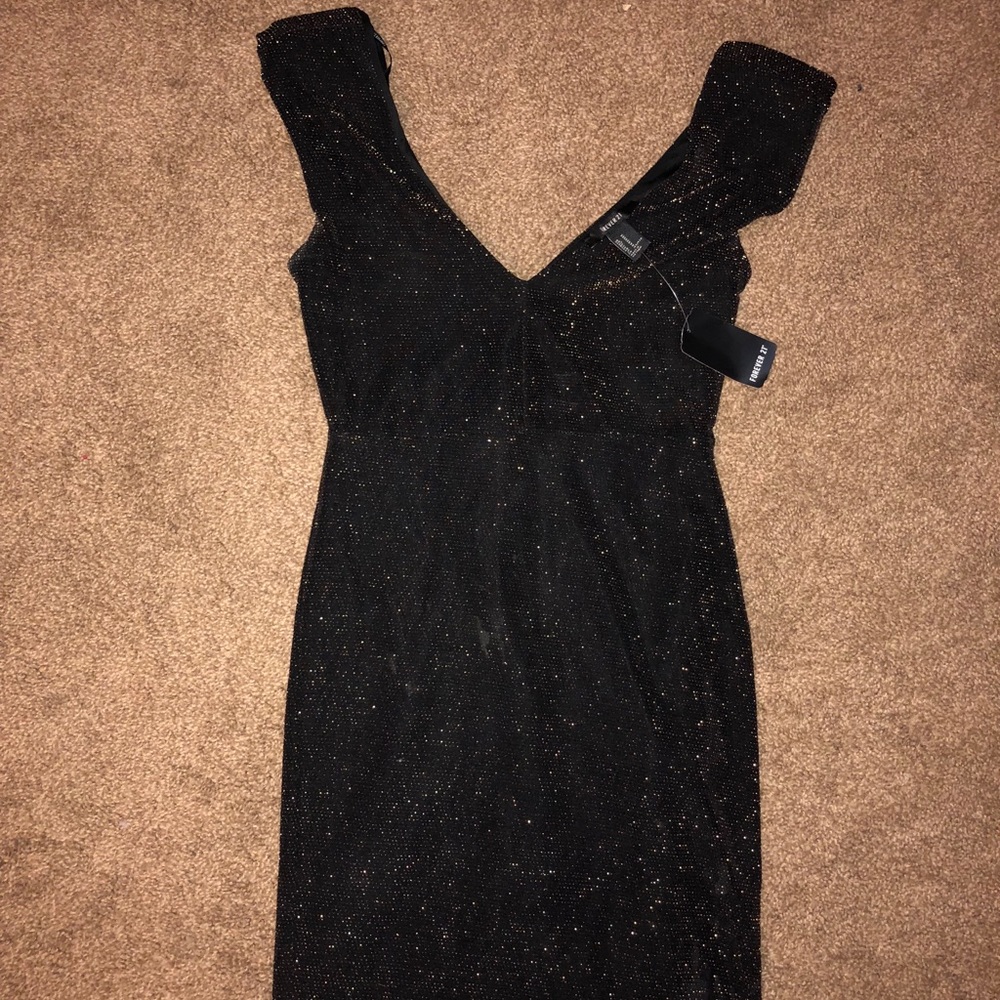 Black & gold body-con dress